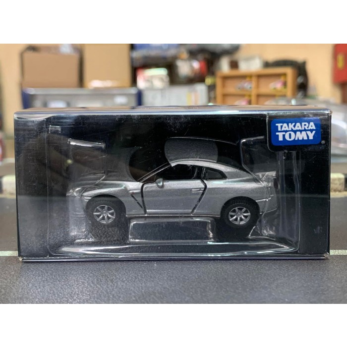 Tomica Limited Nissan GT-R Collection (100 Model Commemorative) Silver