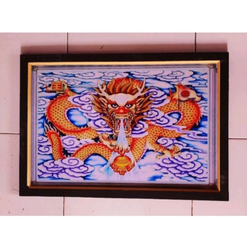 Hiasan dinding lukisan cetak Naga Api Emas plus bingkai