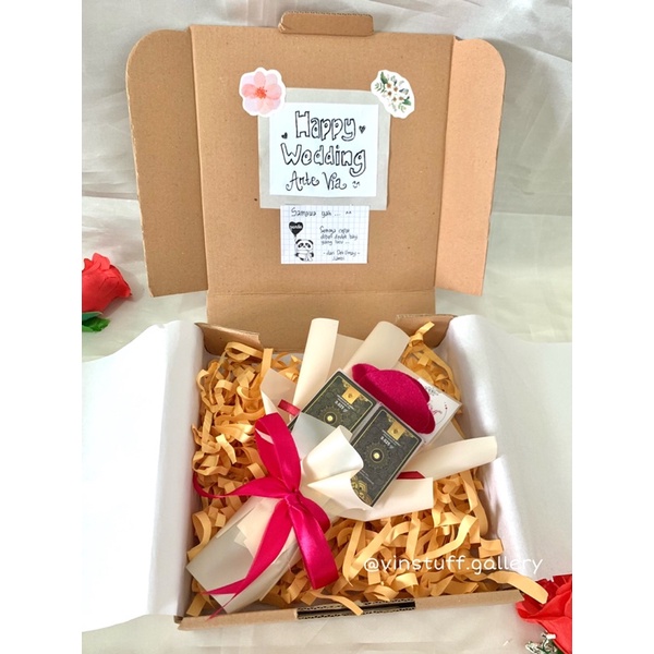WEDDING GIFT/KADO NIKAHAN EMAS MINI GOLD 0,025 gr-0,1 gr + BUKET BUNGA MINI PALEMBANG PRABUMULIH