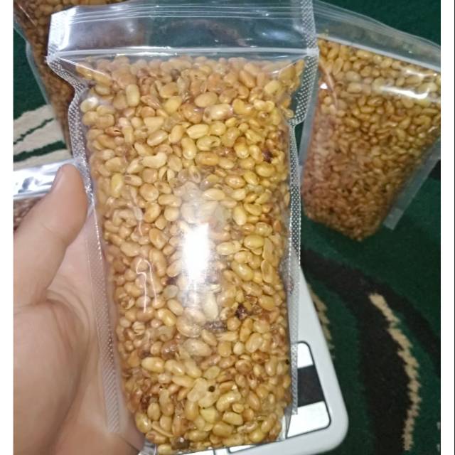 

Kacang Kedelai Goreng Gurih ( dele goreng )