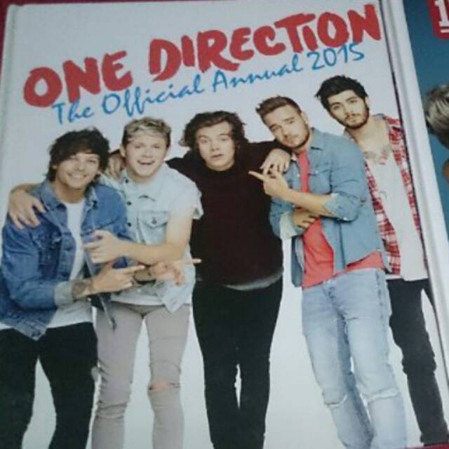 Buku One direction annual 2015 & 2014