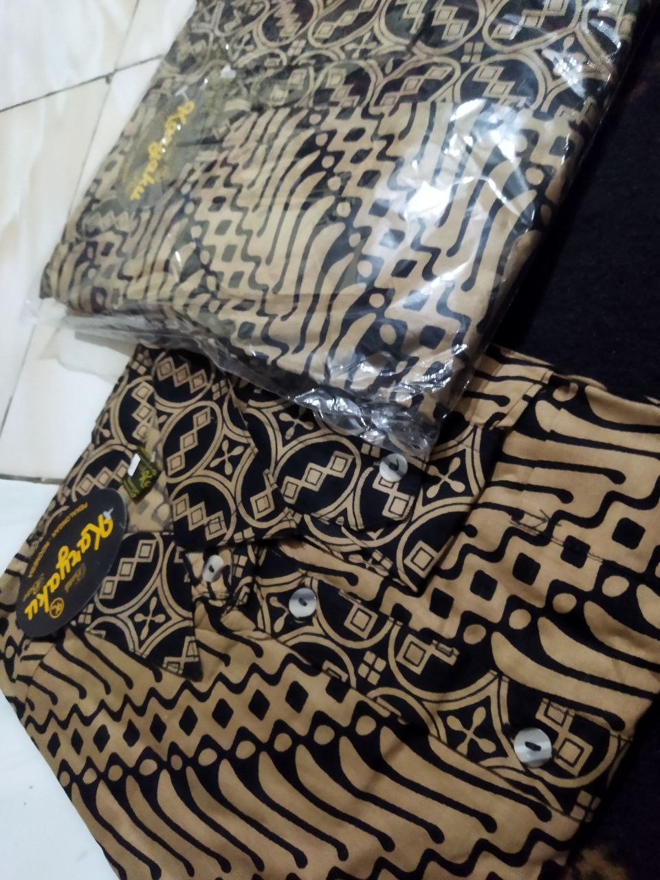 Couple Batik Pasangan Seragam Keluarga Terbaru