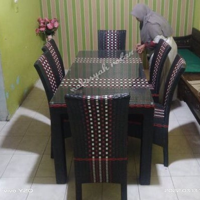 set meja makan 6 kursi