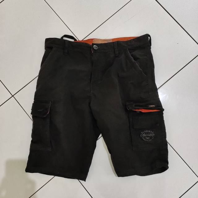 Celana Pendek Cargo Cardinal original second preloved bekas