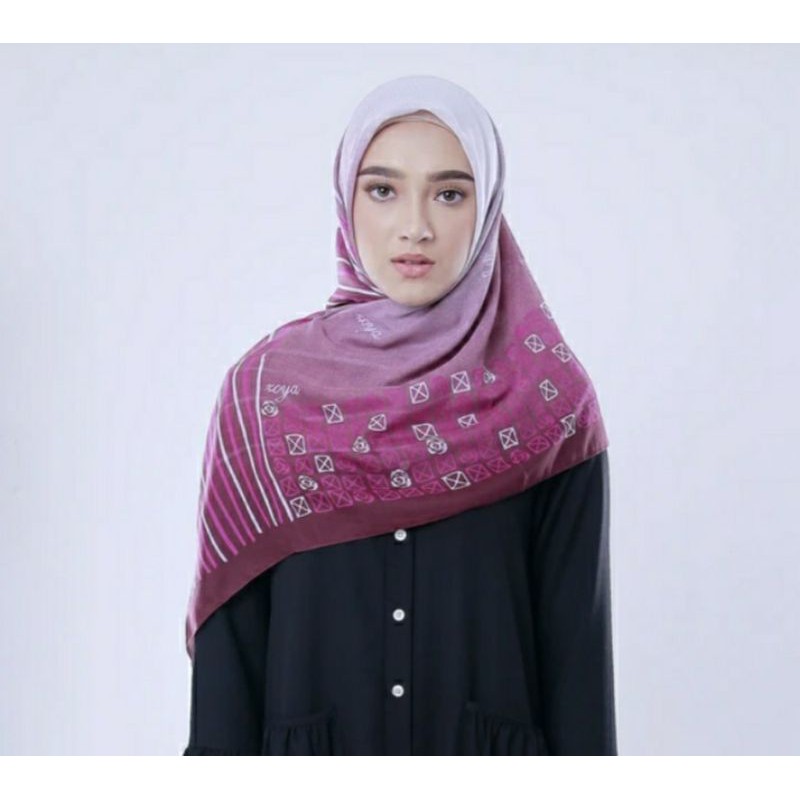 Kerudung motif Zoya