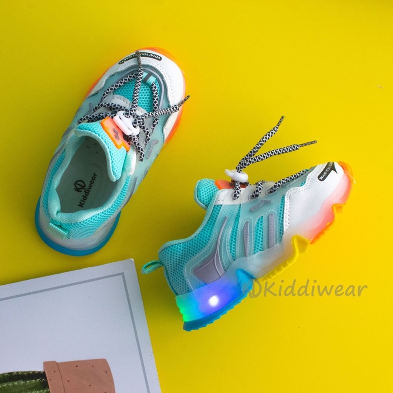 (HZ) Sepatu led anak HZK52