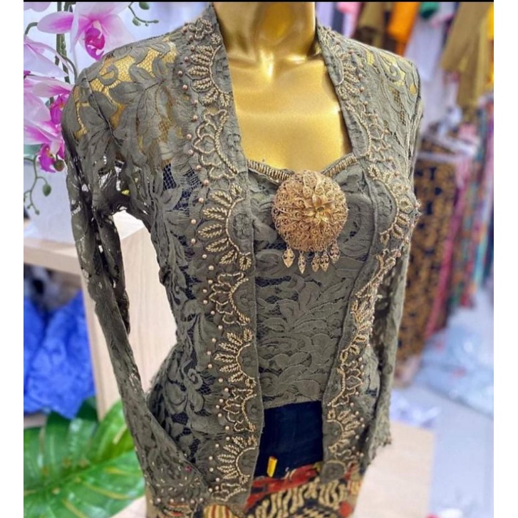 Baju kebaya brokat bali jadi