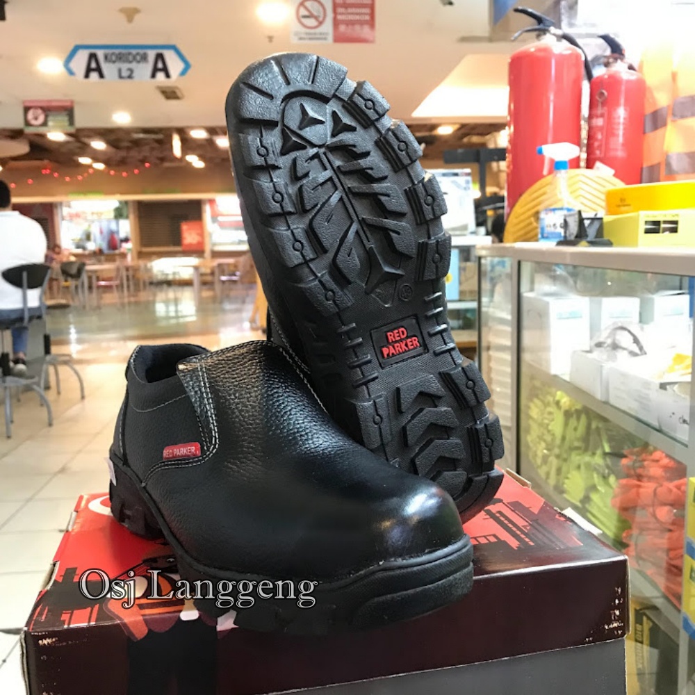 Sepatu Safety Red Parker P 182 / Safety Shoes Red Parker P 182