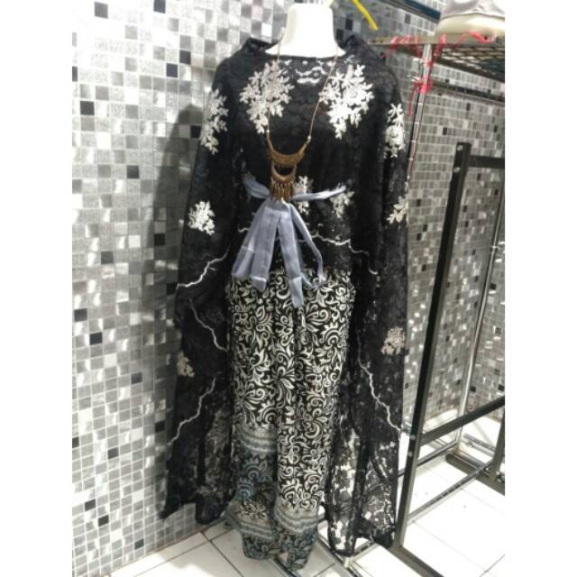 LONGCAPE BRUKAT bordiran kebaya  modern  kebaya  brokat 