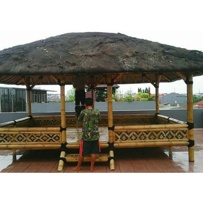 saung bambu atap injuk