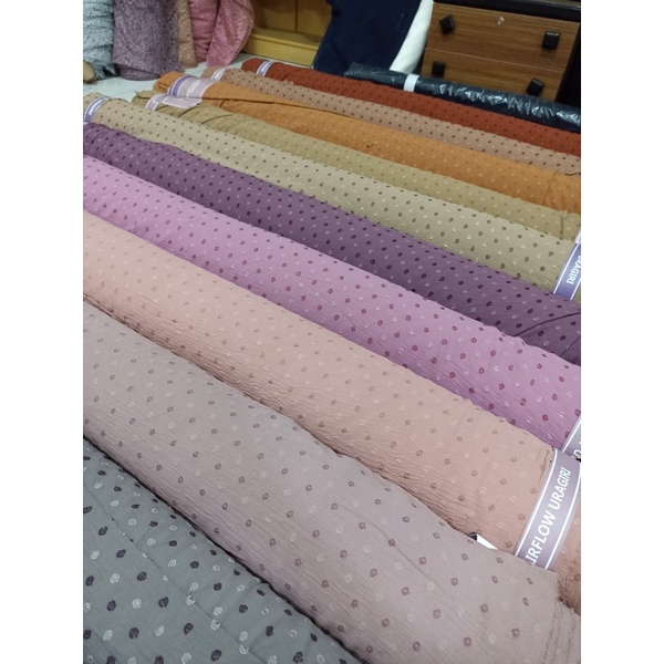 (TERLENGKAP!) kain TWO TONE URAGIRI CEY AIRFLOW RAYON CRINKLE TWOTONE BULAT TWO-TONE TUTON TWOTON TWO TON 2 WARNA DOTS KRINKLE KRINGKEL CRINCLE CRINKLE KRINKLE DUALTONE DUAL TONE