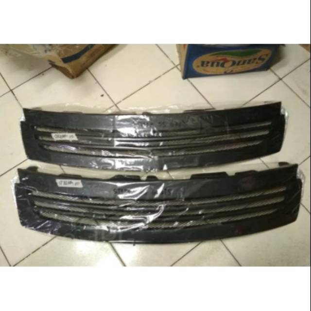 Grill honda stream 2005 - 2006 garis