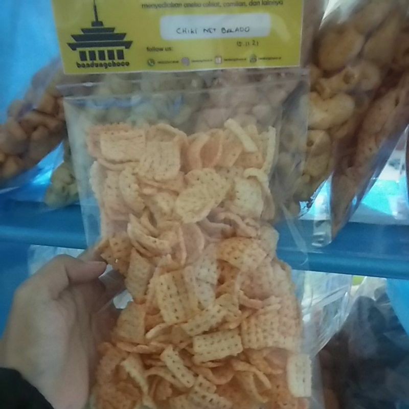 

SERBU SERBA 3000 KERUPUK CHIKI NET BALADO ENAK BANGET