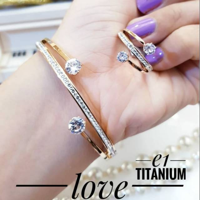 Set Titanium Gelang dan Cincin