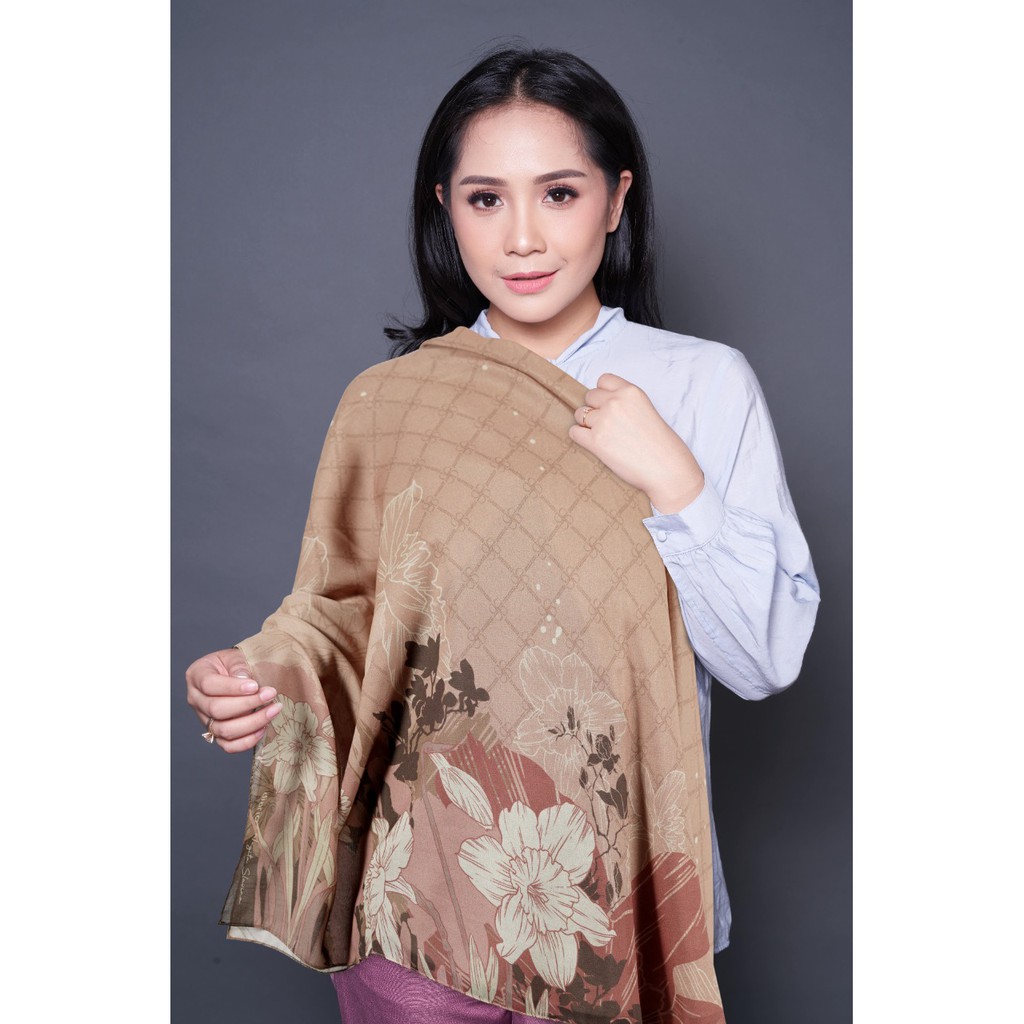 Diario x Nagita Slavina Hijab Wanita Spring Scarf Voal Diario x Nagita Slavina Hijab Wanita Spring Scarf Voal