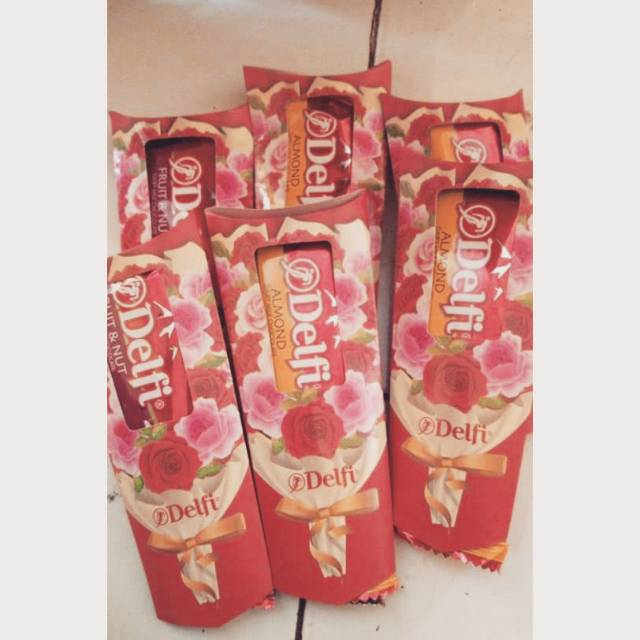 

Paket Lusin Cokelat Delfi