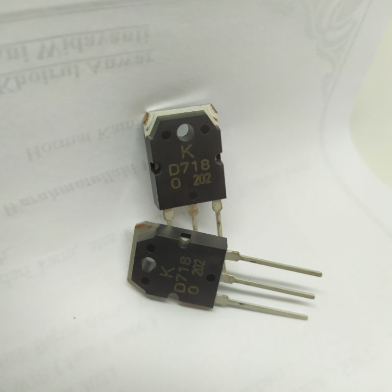 Transistor D718 Original