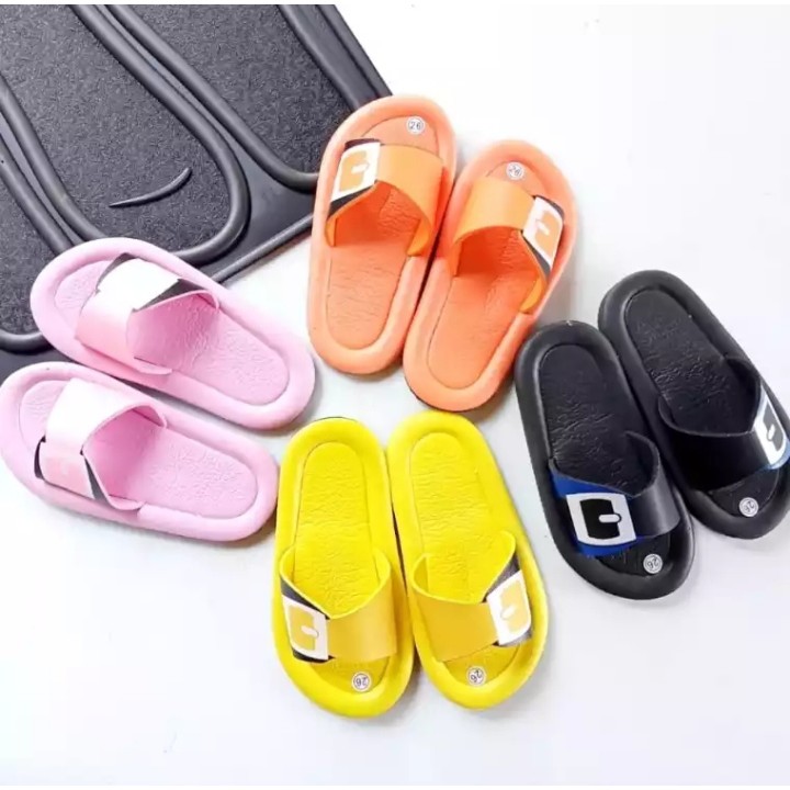 Sandal kokop anak gesper/sandal kokop anak perempuan terbaru