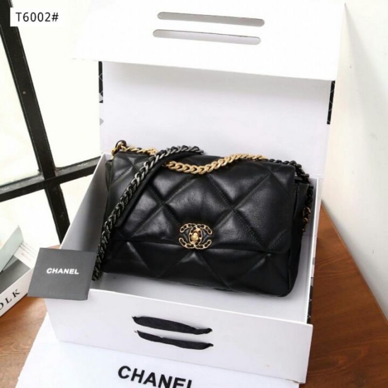 T6002 Chanel 19 Large Flap Bag