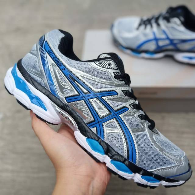 asics gel evate