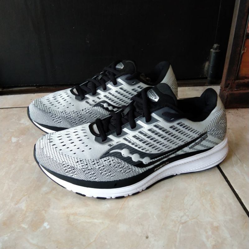 Sepatu saucony ride13 running original