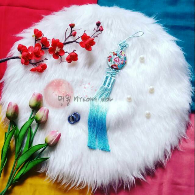 Light Blue - Norigae Aksesoris Hanbok Korea