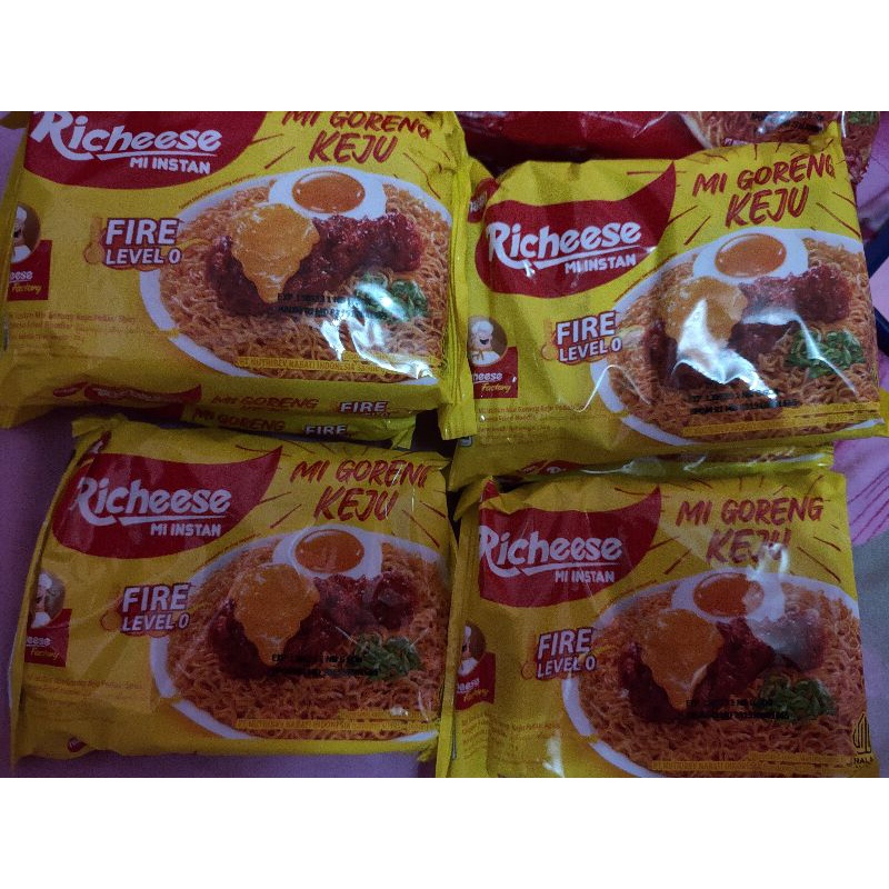 

MIE RICHEESE GORENG KEJU LEVEL 0 MURAH