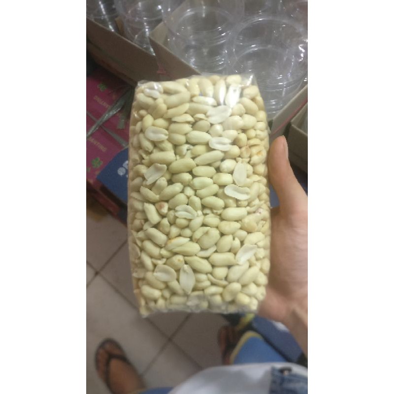 

kacang kupas big 1 kilo