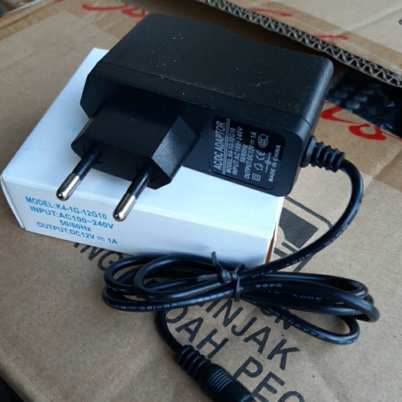 ADAPTOR 1AMPER 12VOLT SWITCHING POWER SUPPLAY DUS PUTIH