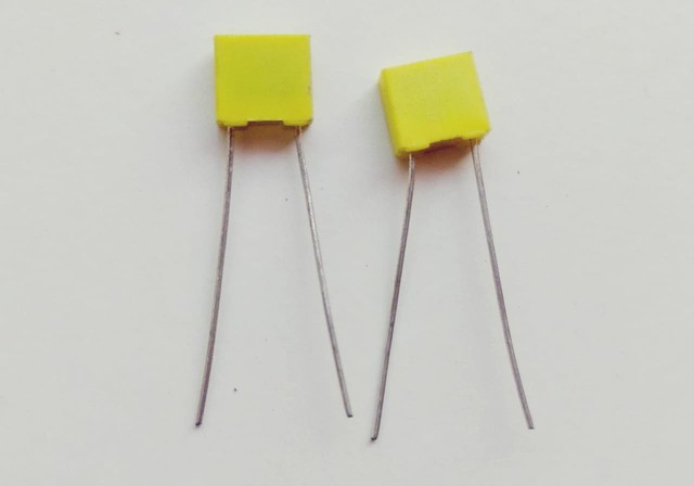 [PAS-9100] CAPASITOR MKM 823 82nF 100V