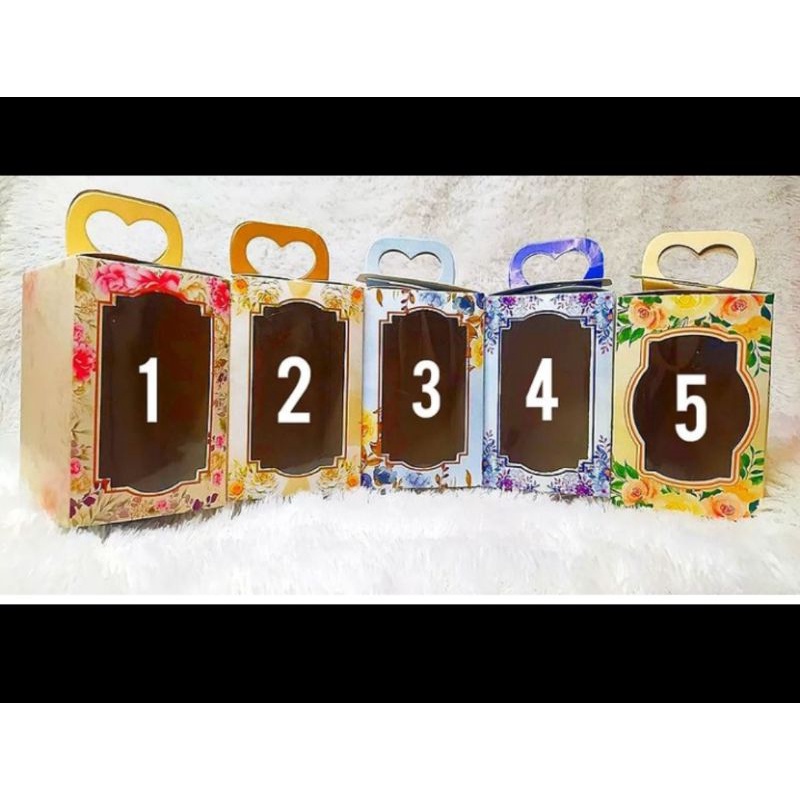 

Box Kertas uk. 7x7x11 fullcolour