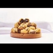 

Kue Soes kering mini isi coklat