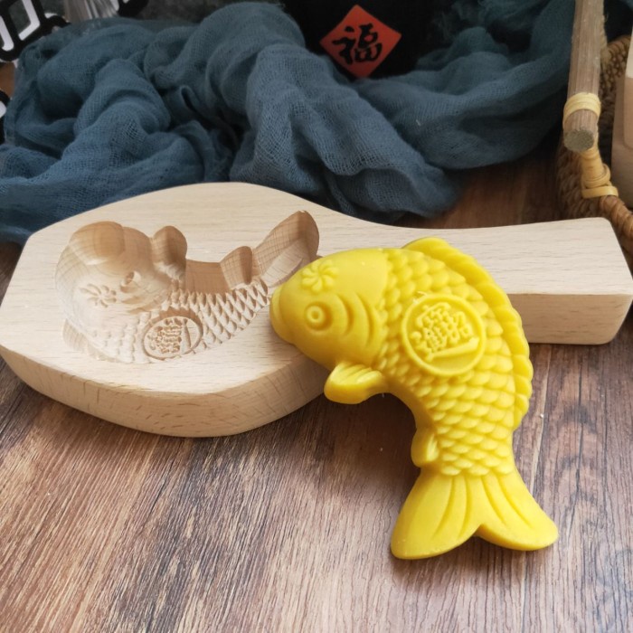 Cetakan mooncake kayu 1 lubang motif fish