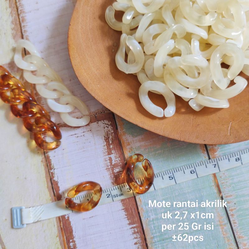 Mote rantai akrilik