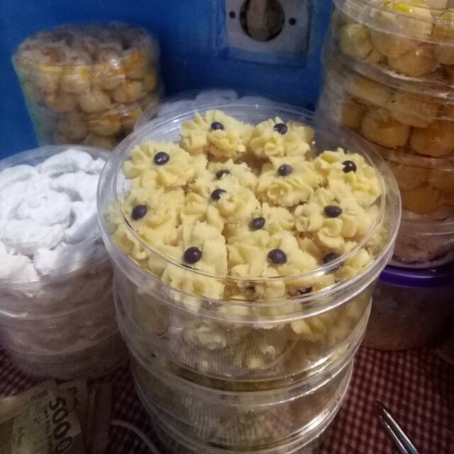 

Kue Semprit dahlia 500gr