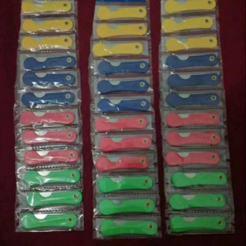 

SILET PEMES CUTTER KECIL ECER WARNA RANDOM