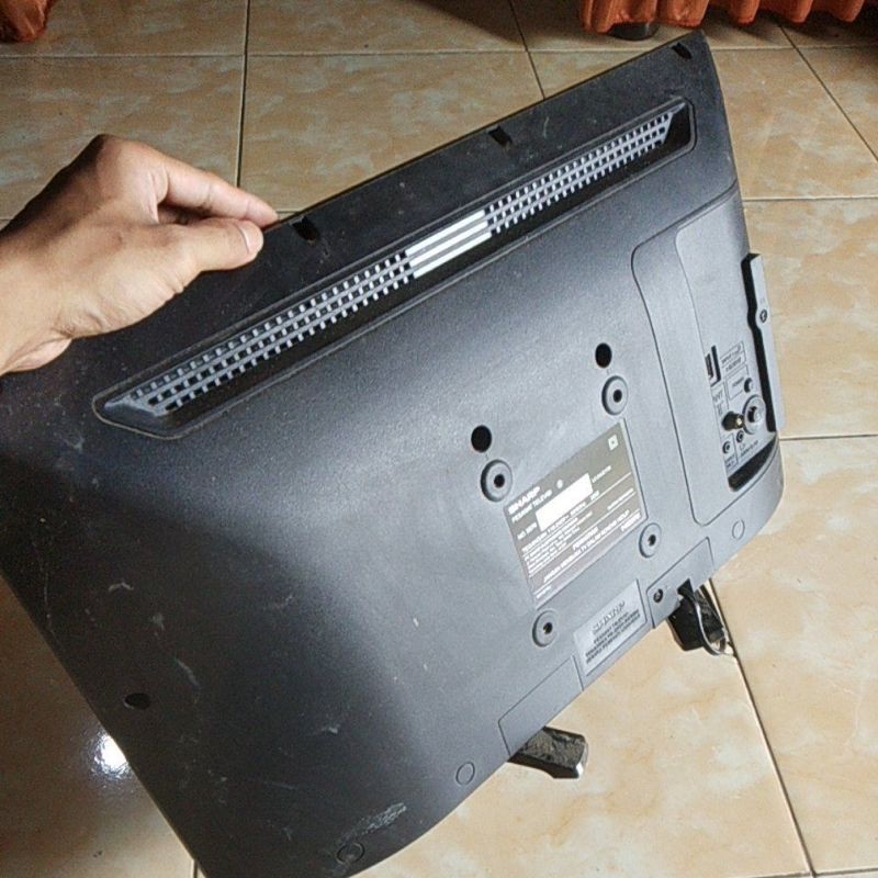 Tv Sharp 24 inch rusak layar