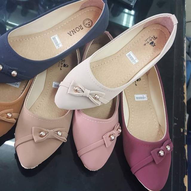 Sepatu Flat Shoes Cantik Dan Bervariasi