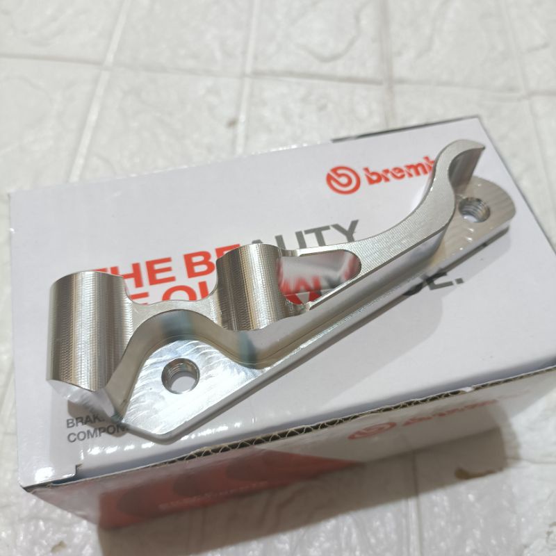 BREKET KALIPER MONOBLOK 4PISTON NISSIN/BREMBO UNTUK MOTOR HONDA BEBEK SUPRA X 110 SUPRA X 125 2004-2007 KHARISMA GRAND REVO 110 OLD SUPRA FIT NEW SUPRA FIT OLD