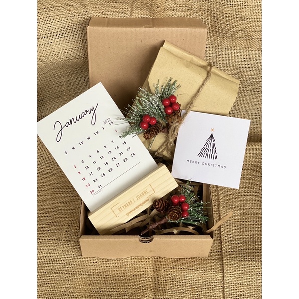 

Hampers Christmas Calender 2022 + Christmas Card