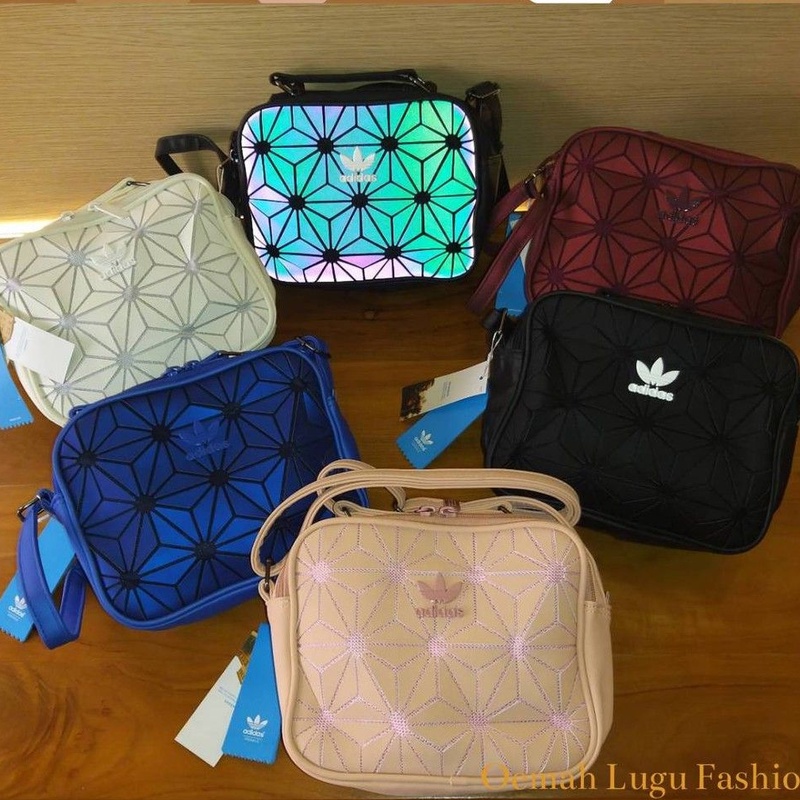 BISA COD Selempang Kotak Tas Wanita Tas Koper Kecil BISA COD Selempang Kotak Tas Wanita Tas Koper Kecil