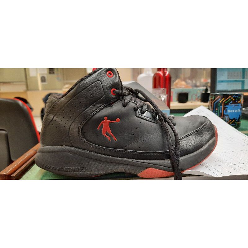 sepatu basket qiaodan
