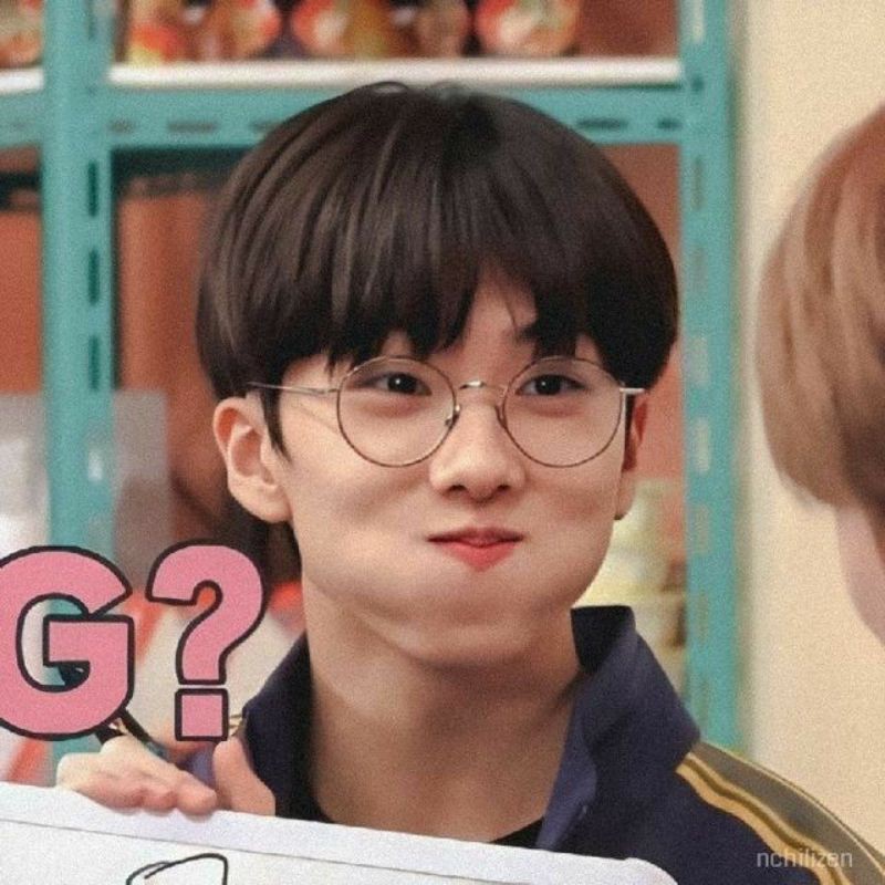 [BOOKED] PC STICKER PUFF JISUNG