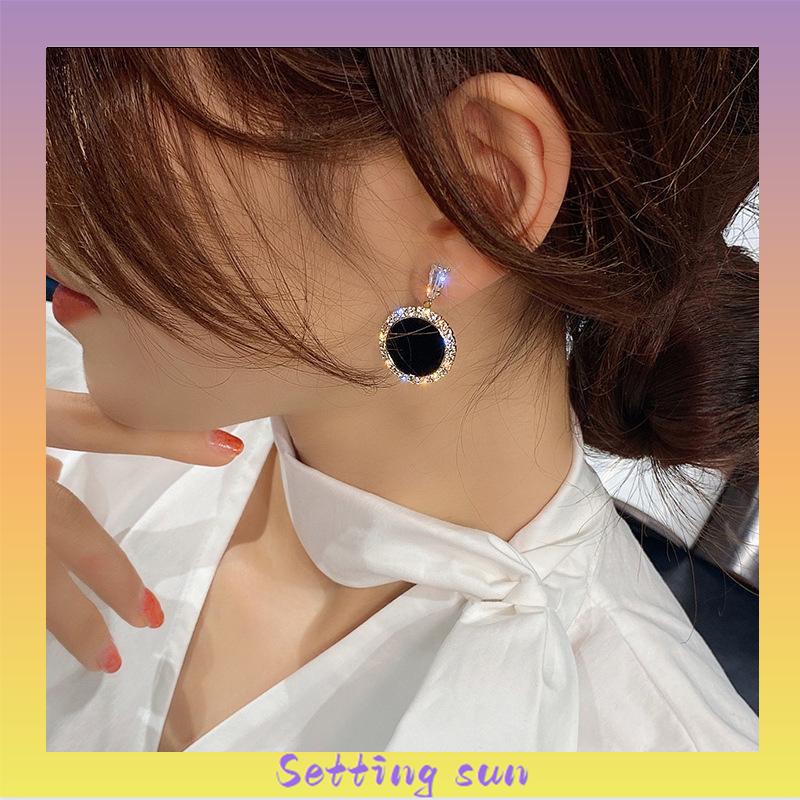 S925 Silver Needle Earrings Temperamen Fashion Kepribadian Anting Geometris Anting Wanita TN