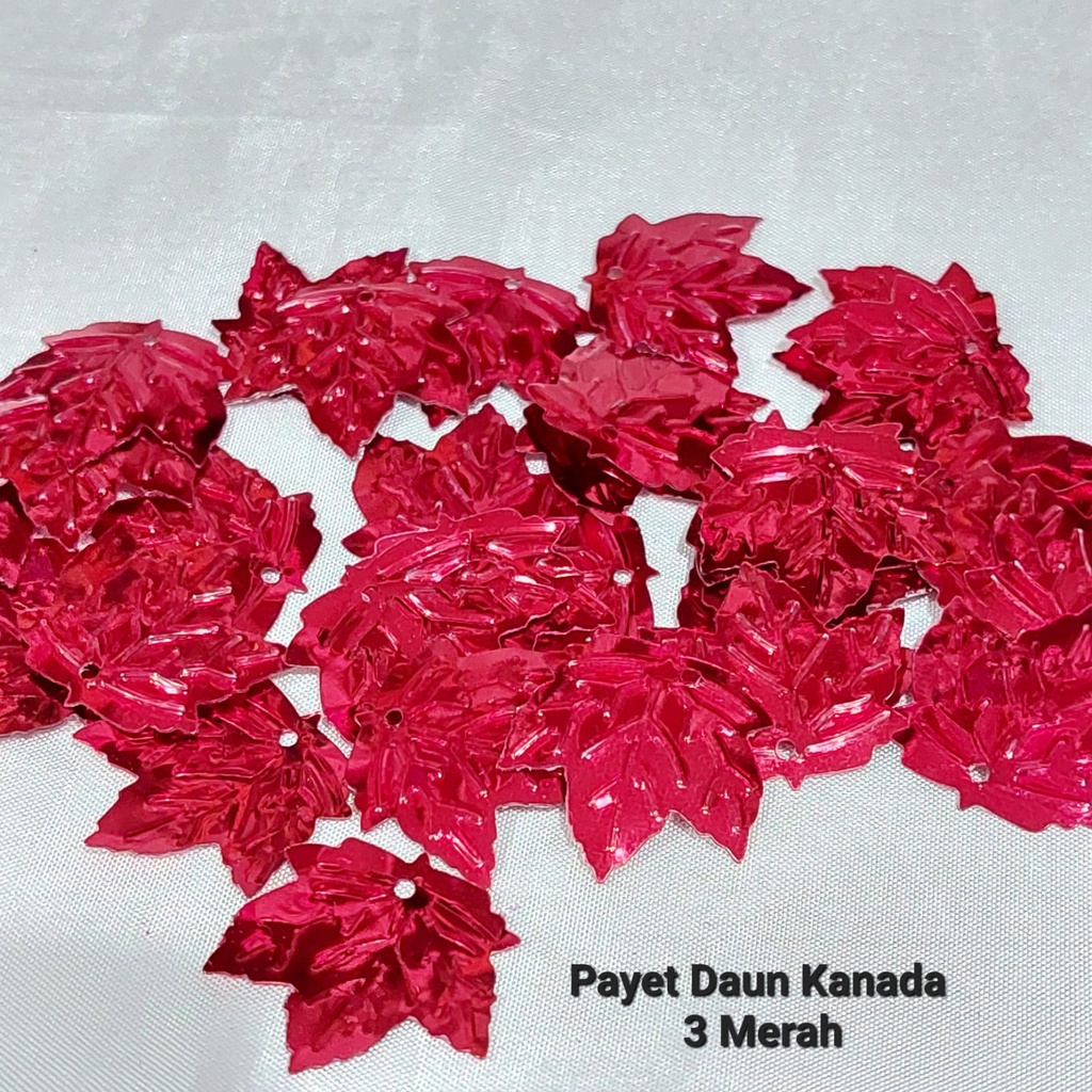 payet daun kanada  /monte Manik /piringan / bahan kerajinan/borci payet