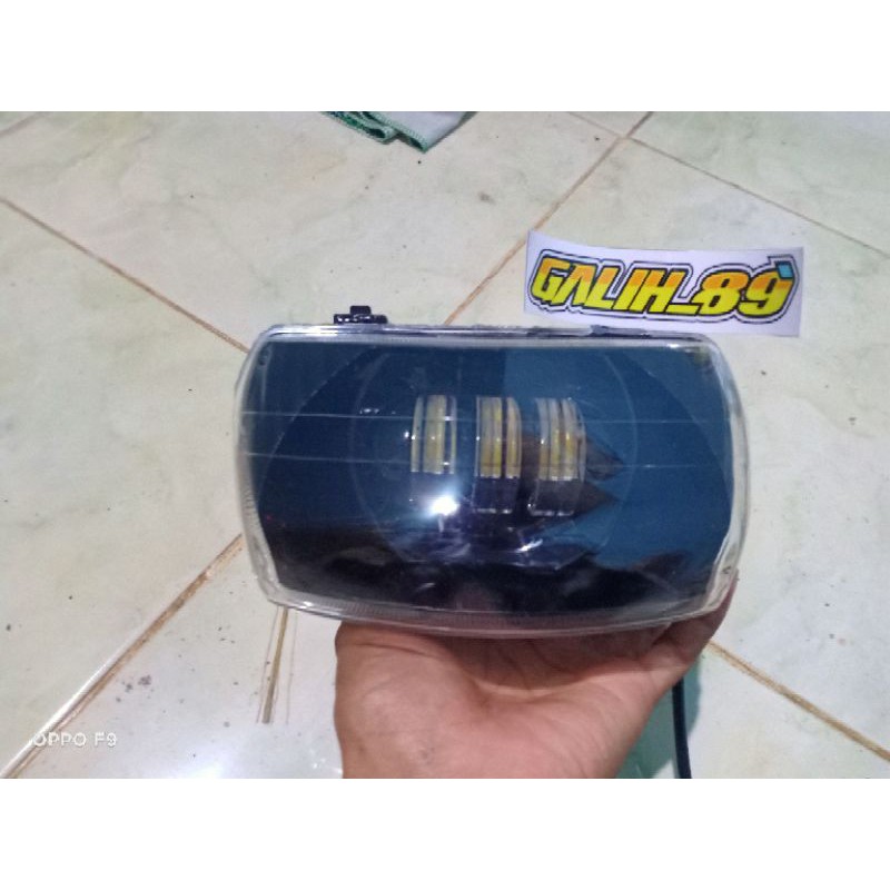 DAYMAKER PNP LEGENDA 2-Hitam