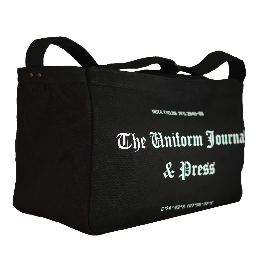 Hoya Fields - NEWSPAPER BAG II / BLACK