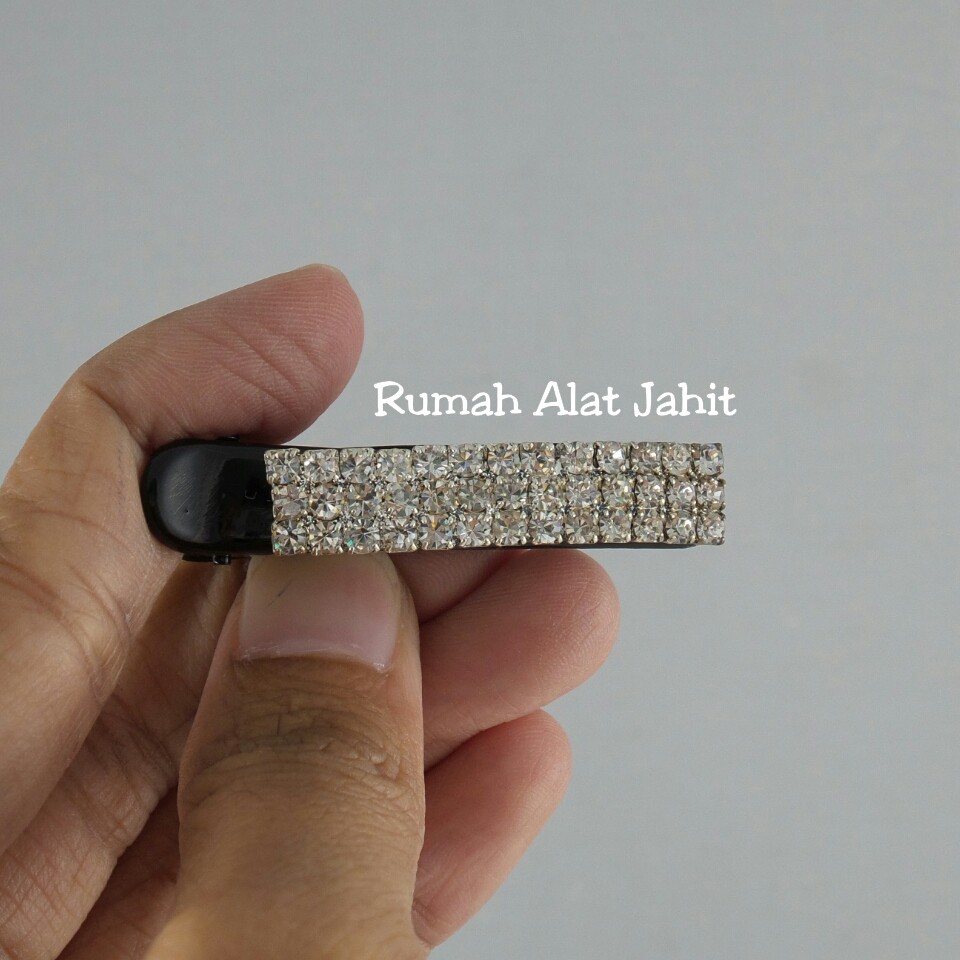 Jepit Rambut / Hair Clip Permata Baris Segi Panjang 4.5cm