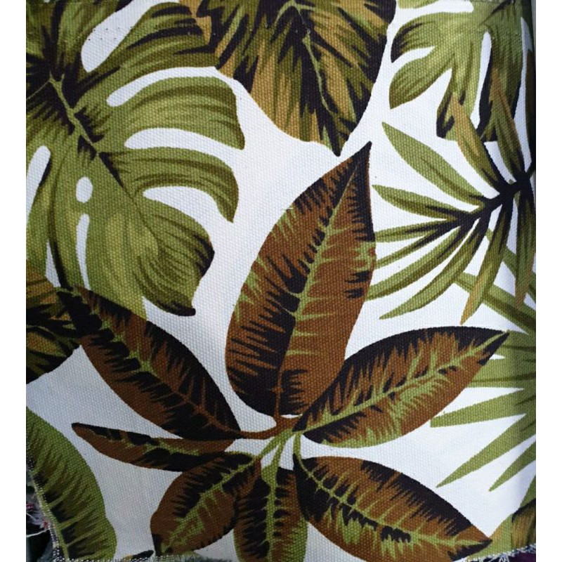 Kain kanvas motif bunga