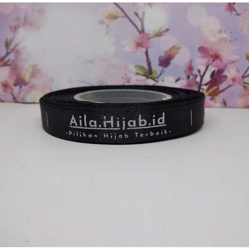 

Label Hijab Baju dan Label Masker. Bahan Katun Warna hitam.